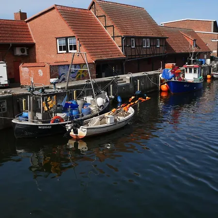 Hanseat D Im Gotischen Vinhus * Wißmar